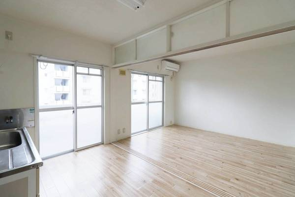 ビレッジハウス成田2号棟の居間・リビング|ビレッジハウスの同一物件・同一タイプの間取りの写真です