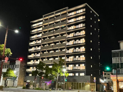 【外観】 | ワシンレジデンス | 外観写真（夜）