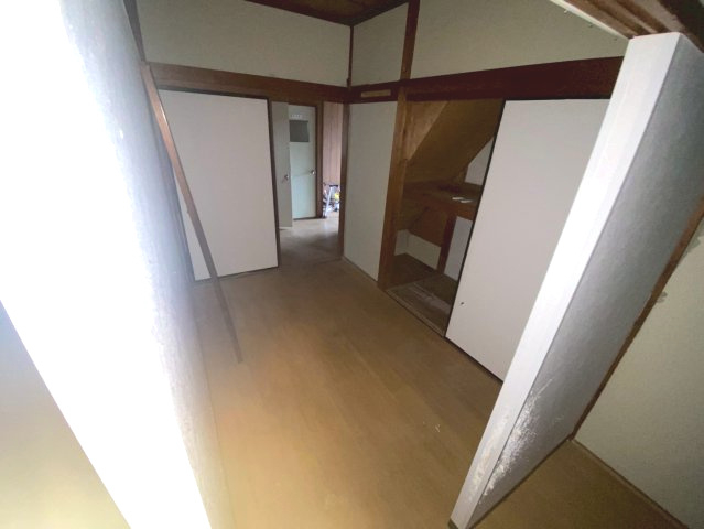 百々西町の内装