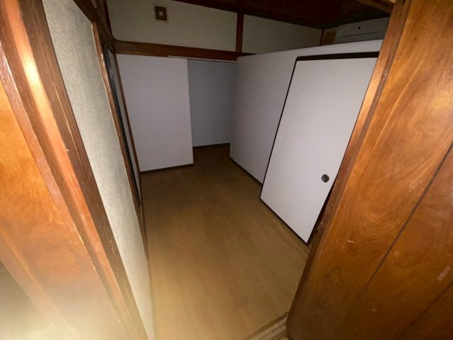 百々西町の収納