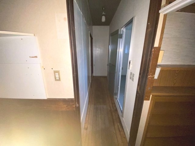 百々西町の内装