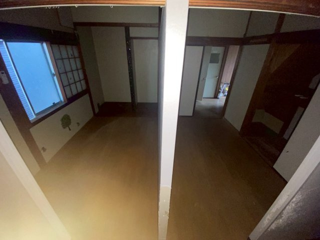 百々西町の内装