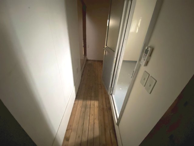 百々西町の内装