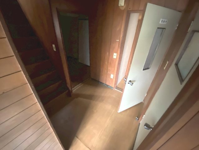 百々西町の内装