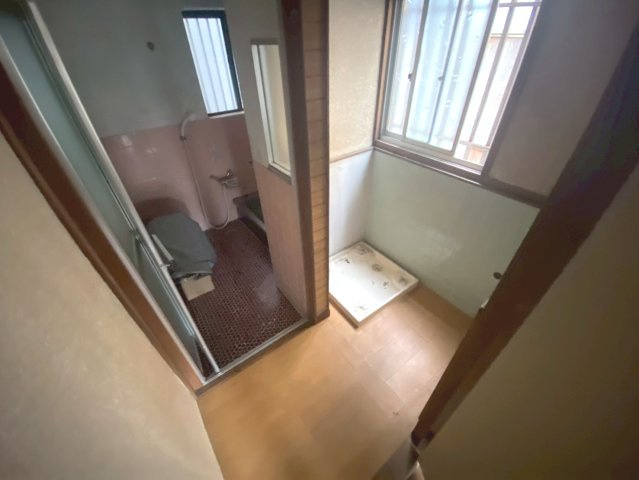 百々西町の内装