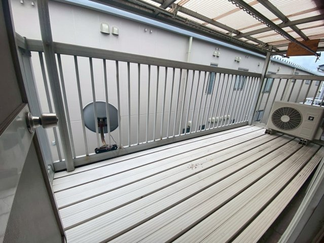 百々西町のバルコニー