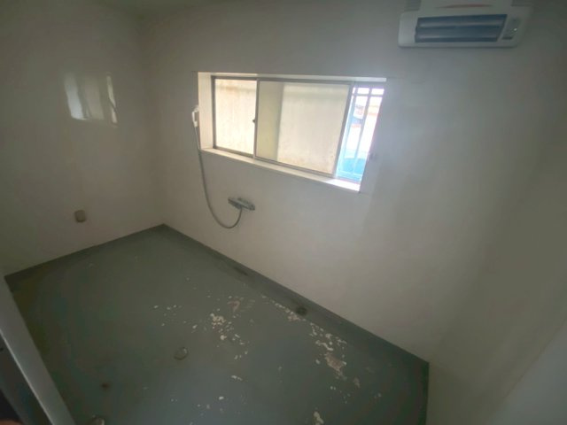 百々西町の内装