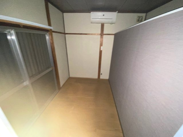 百々西町の内装