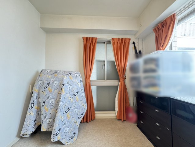 ワコーレアーバンフラッツ三宮東の洋室