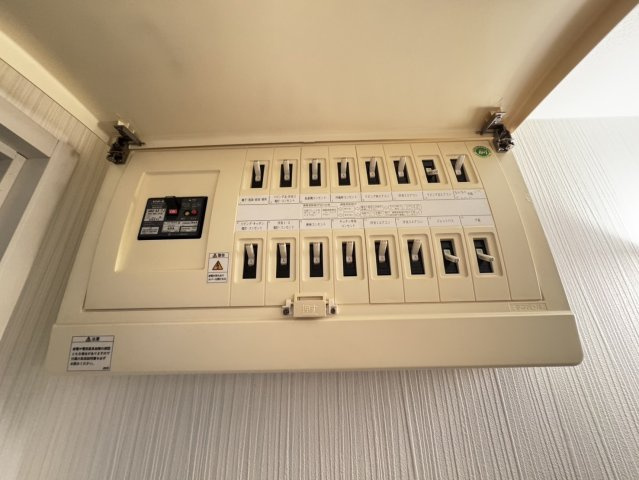 ワコーレアーバンフラッツ三宮東の設備