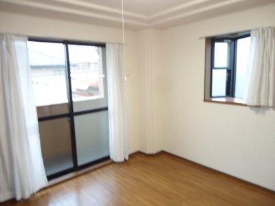 【内装】 | ヒールコート | 洋室