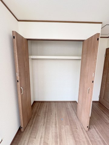 三郷市鷹野1丁目　新築戸建　全2棟　A号棟の収納|同施工会社の参考写真になります。