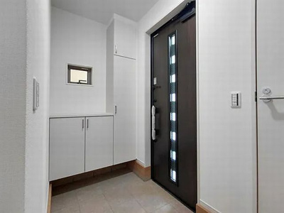 【玄関】 | 山科区西野楳本町　新築戸建