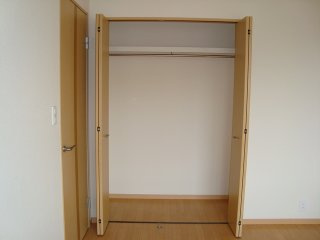 ピアコート津屋崎の収納|クローゼット