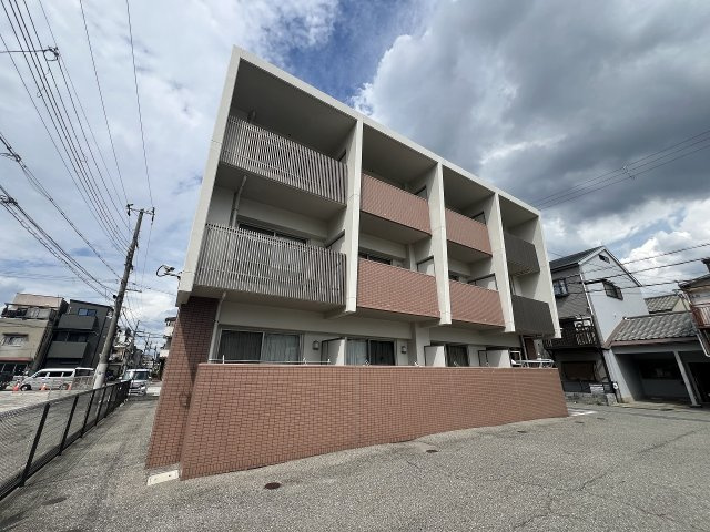 カサベルデ中雅の外観