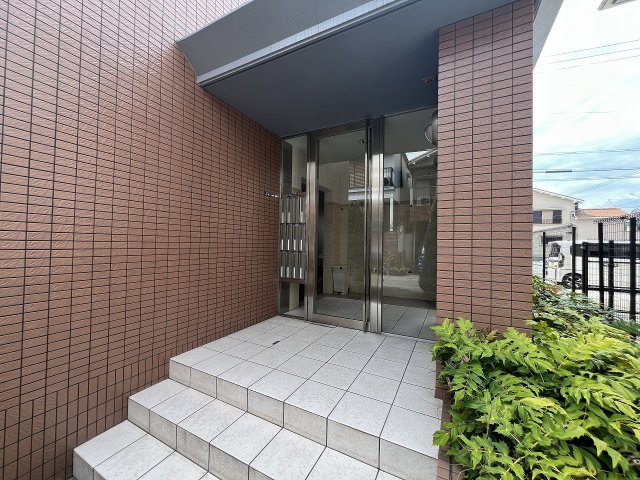 カサベルデ中雅のエントランス