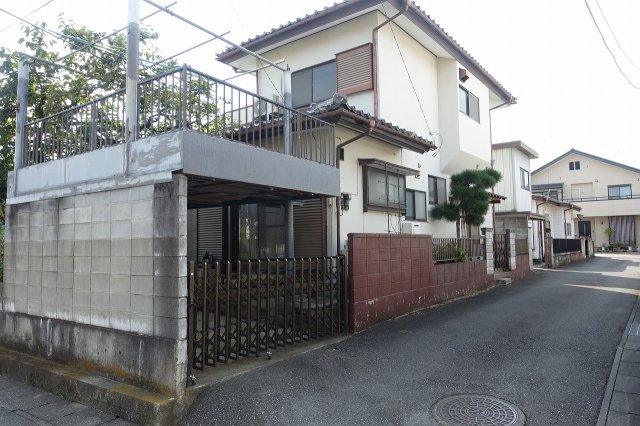 高崎市片岡町2丁目　中古住宅の外観|北東から