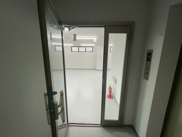 【玄関】