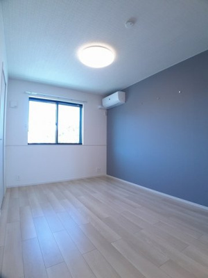 【内装】 | リヴェール西庄Ⅱ | 明るい色調の室内です