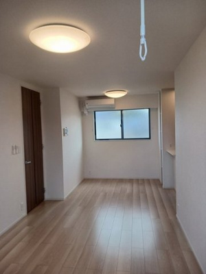 【居間・リビング】 | サンリットⅠ　（和歌山市内原） | ゆったり過ごせるリビングです