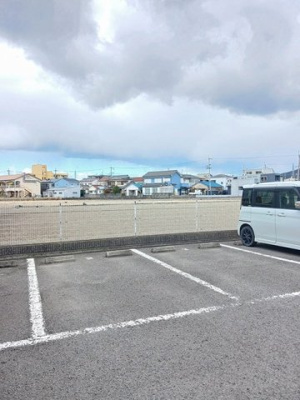 【駐車場】 | ロマネコンティⅢ | 駐車場です