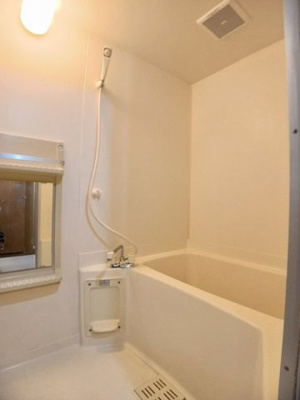 【浴室】 | ロマネコンティⅢ | 日々の暮らしに欠かせないお風呂です