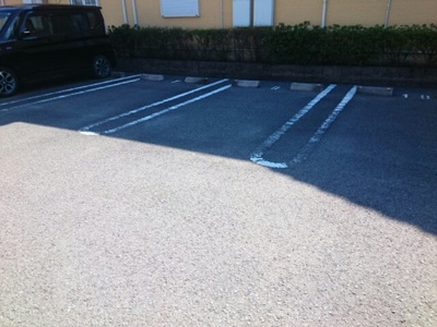 【駐車場】 | パミドーリⅡ | 車をお持ちの方に嬉しい駐車場付きの物件です