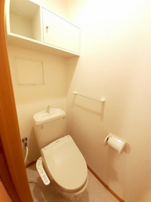 【トイレ】 | モンターニュ　アン | コンパクトで使いやすいトイレです