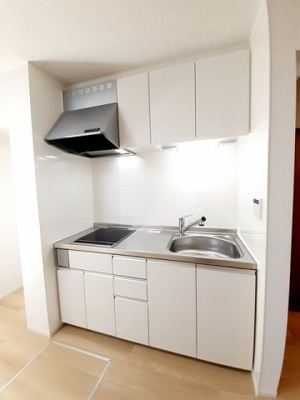 【キッチン】 | フェリーチェＢ | コンパクトなキッチンで掃除もラクラク