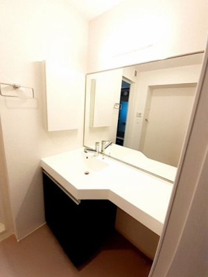 【洗面所】 | フェリーチェＢ | 脱衣スペースもあります