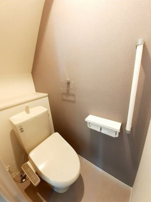 【トイレ】 | フェリーチェＢ | 落ち着いた色調のトイレです