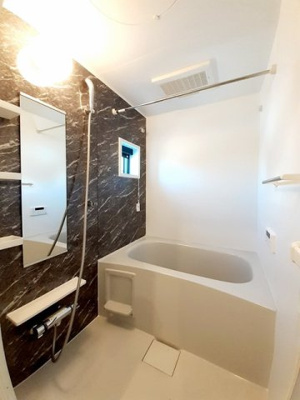 【浴室】 | リバーアイランドⅢ | きれいなお風呂です