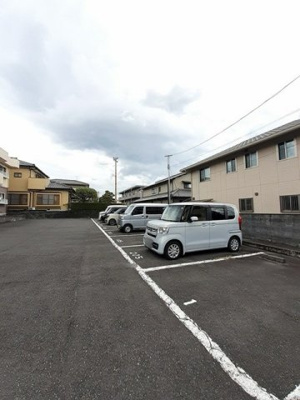 【駐車場】 | ニューエルディムＫ | カースペースがあります
