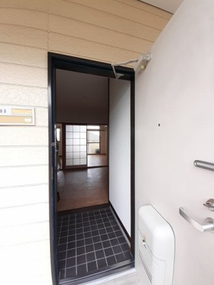 【玄関】 | ニューエルディムＫ | 落ち着いた玄関です