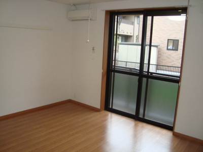 【内装】 | 中宿ベース | 洋室