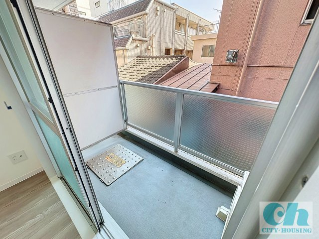 ヴェルテ山本 202号室のバルコニー