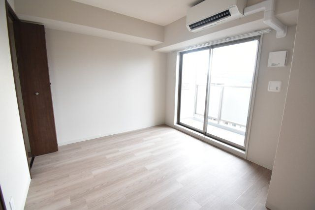 ArtizA西長堀の洋室