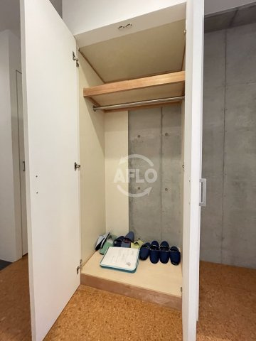 アーデンタワー南堀江の収納|アーデンタワー南堀江　クローゼット