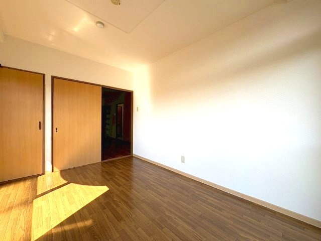 アレーゼＦの洋室