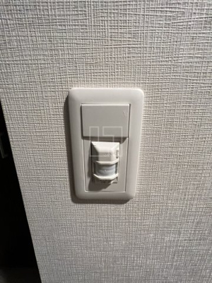 【設備】 | Splendide NAMBAⅢ | Splendide NAMBAⅢ　人感センサー