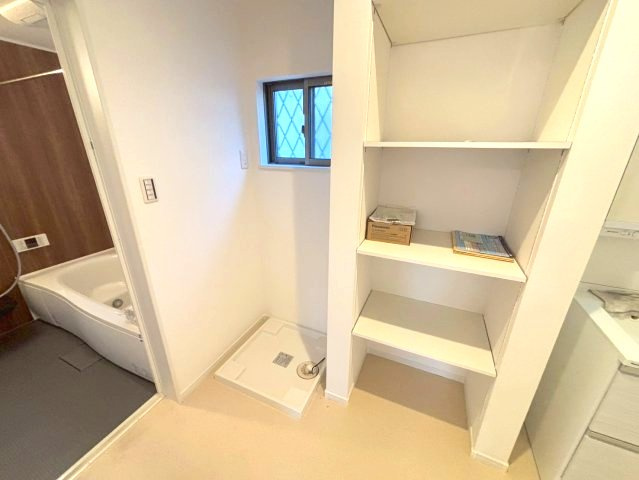富田林住宅の洗面所