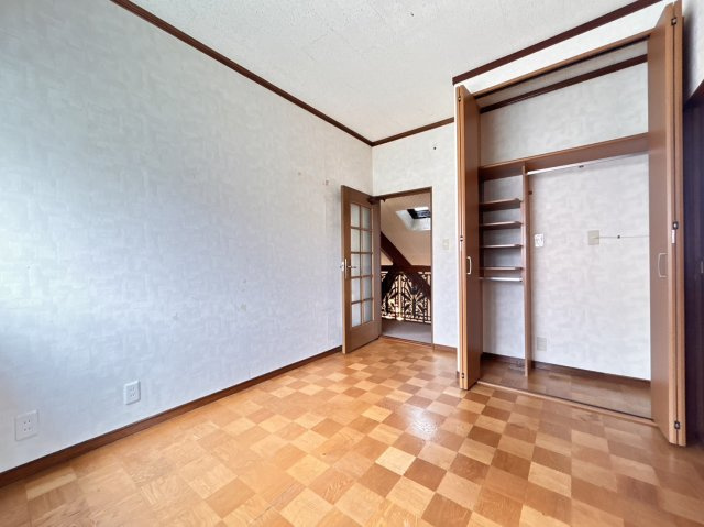 中島通２丁目　中古戸建の洋室|洋室約6.2帖、全居室収納スペース付きです！