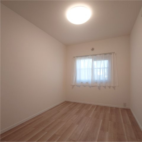 コーポ鵠沼B棟（206）の洋室