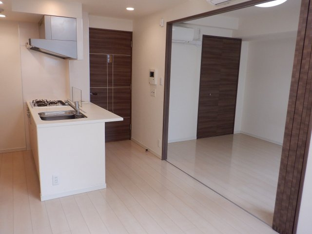 グランベル日暮里アスリアの居間・リビング