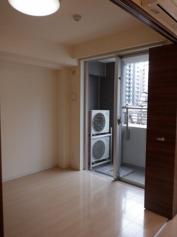 グランベル日暮里アスリアの洋室