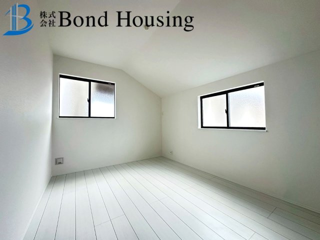 「西明石駅徒歩13分」「畳コーナーあり」西明石町 全2棟A号棟の洋室