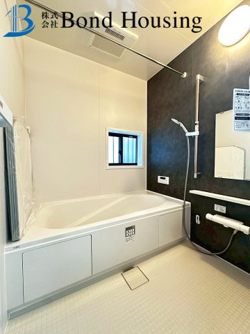 「西明石駅徒歩13分」「畳コーナーあり」西明石町 全2棟A号棟の浴室