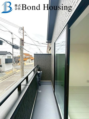 「西明石駅徒歩13分」「畳コーナーあり」西明石町 全2棟A号棟のバルコニー