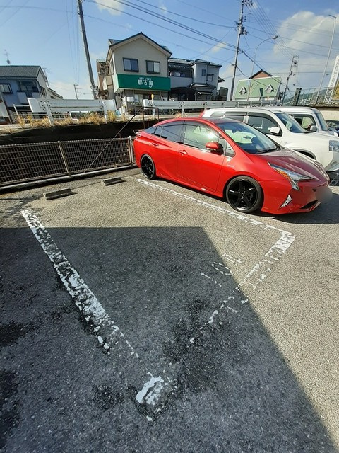グランデール　一本松の駐車場|駐車場