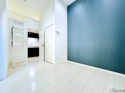 【居間・リビング】 | アロウ中小田井 | 居間です